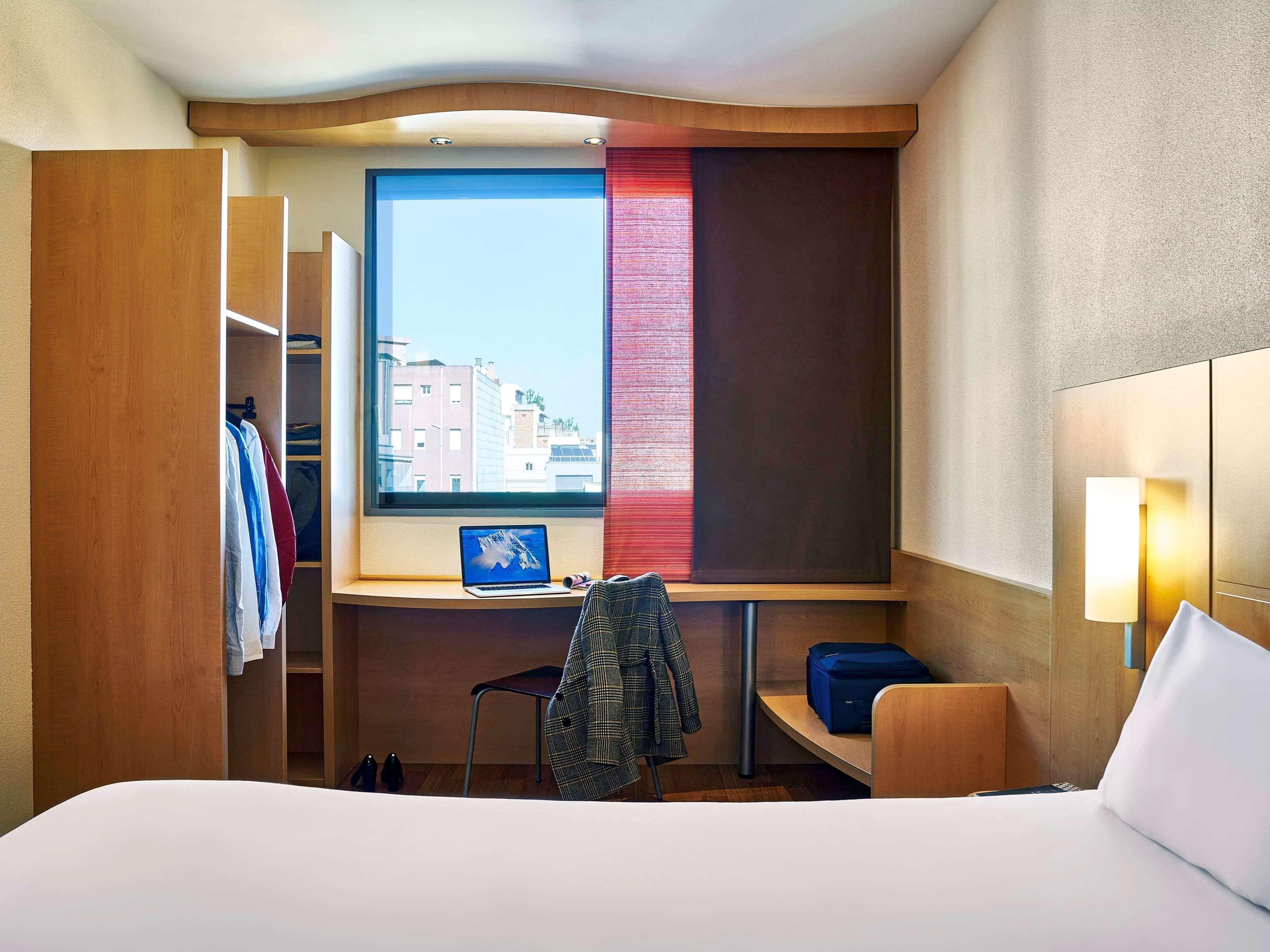 Ibis Barcelona Centro Hotel Eksteriør billede